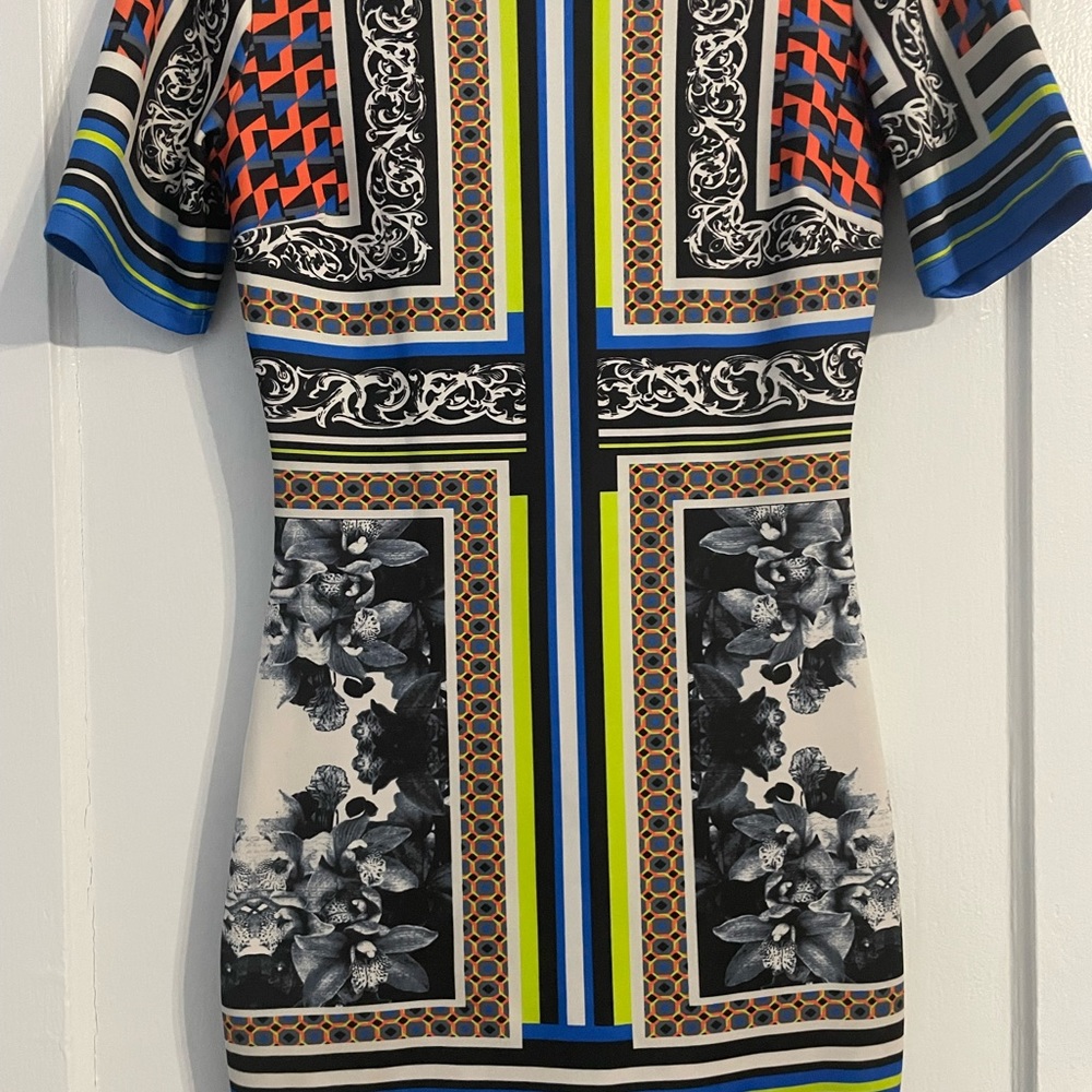 Artwork Dress (stretch) - Picture 6 of 6
